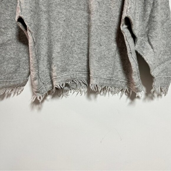 Free People Grey Distressed V-Neck Sweater – Fringe Hem – Size XS - Picture 9 of 10